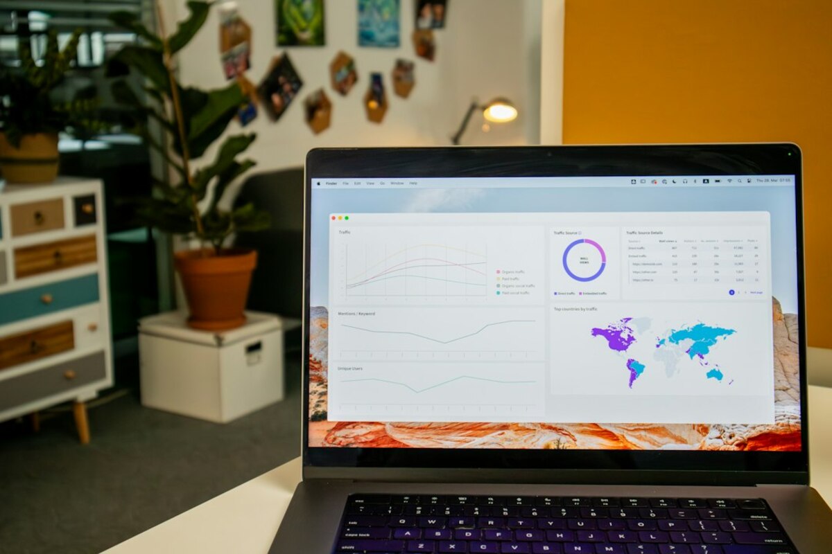 Browser Profiles: The Simple Trick to Separate Work, Personal, and “Just Research” Tabs