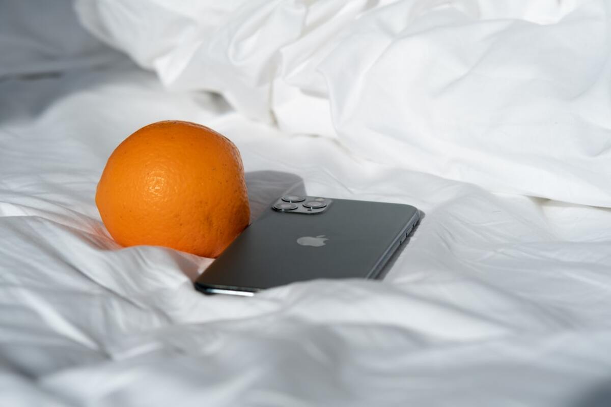 The “Phone Foyer” Trick: Where Your Phone Goes When You Walk In (and Why It Changes Your Evenings)